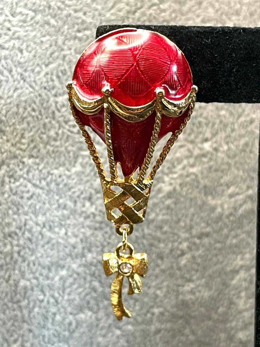 Avon vintage signed